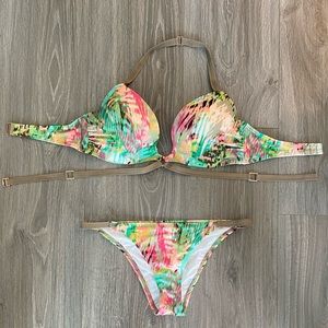 Victoria’s Secret bikini + free VS paper bag